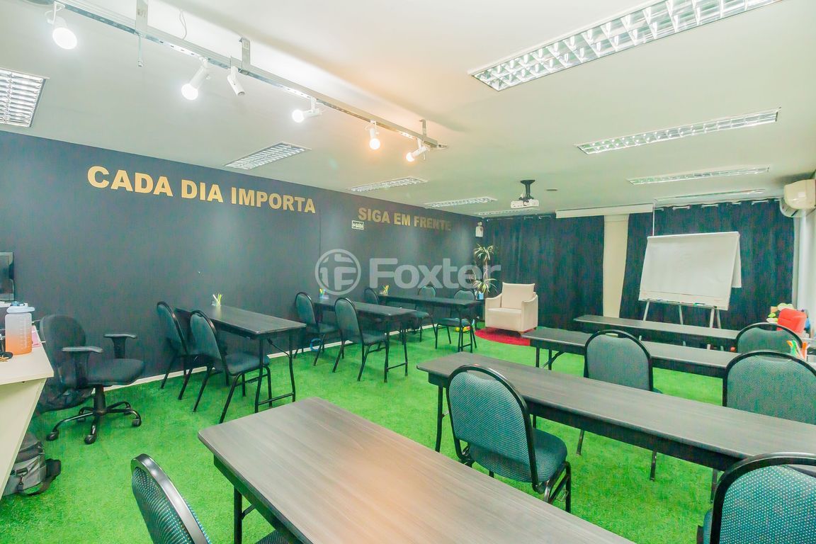 Prédio para comprar em GETULIO VARGAS, 156 - foto 17