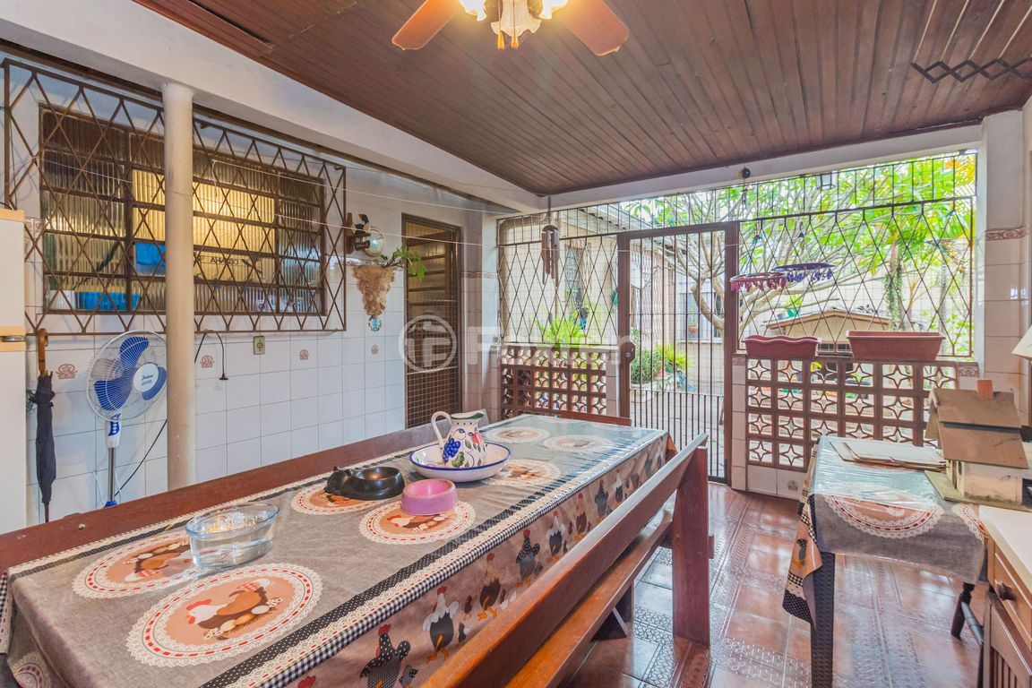 casa sobrado para comprar em Doutor Vargas Neto, 630 - foto 30