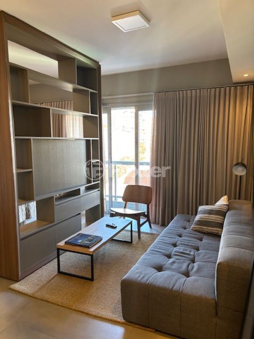 Apartamento para comprar em VINTE E QUATRO DE OUTUBRO, 707 - foto 3