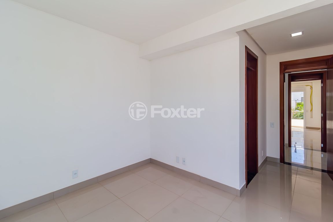 casa sobrado para comprar em Ivo Walter Kern, 650 - foto 39