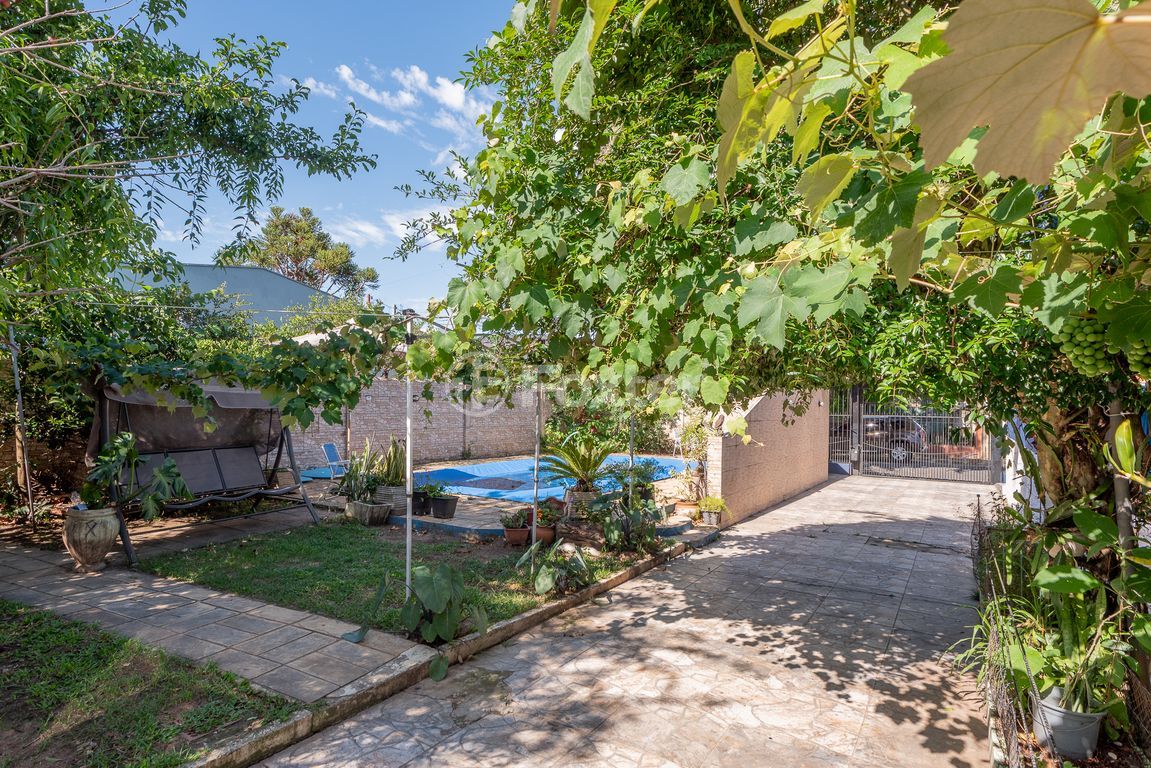 casa sobrado para comprar em Rezende Costa, 498 - foto 13