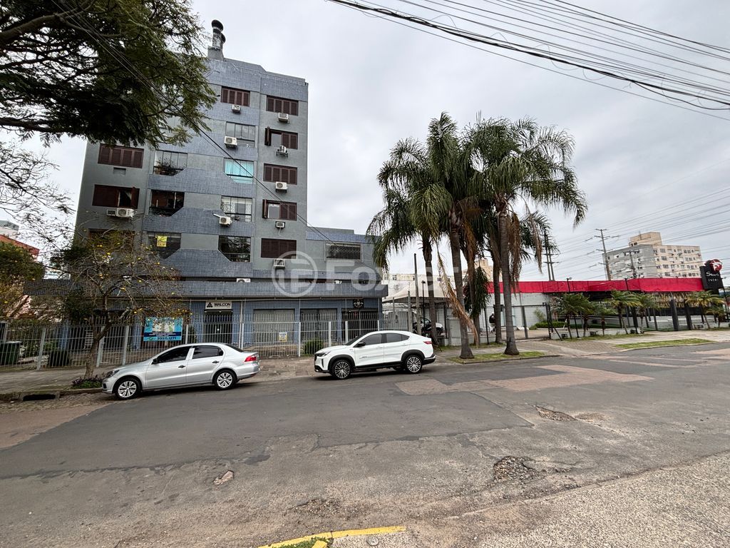loja ponto comercial para comprar em Alcebíades Caetano da Silva, 15 - foto 10