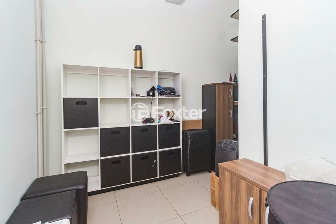 Prédio para comprar em Brino, 241 - foto 17