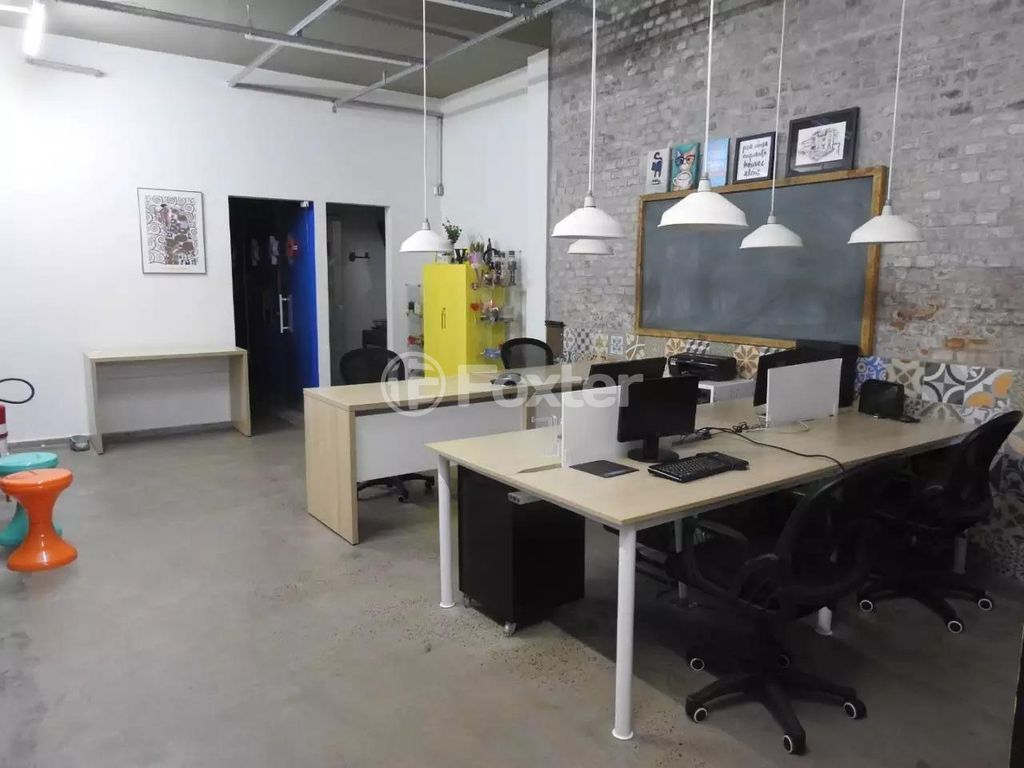 Prédio para comprar em Brino, 241 - foto 2