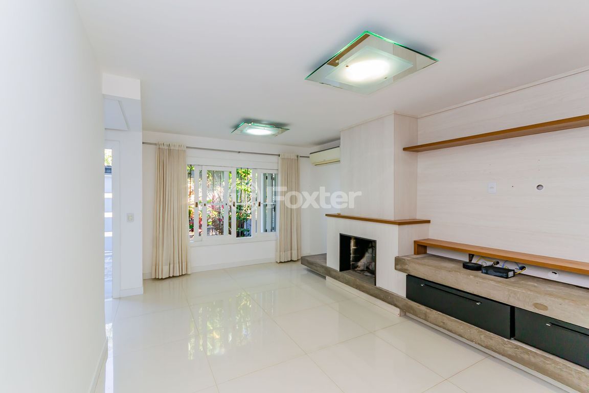 casa sobrado para comprar em Adão Pinheiro da Silva, 525 - foto 9