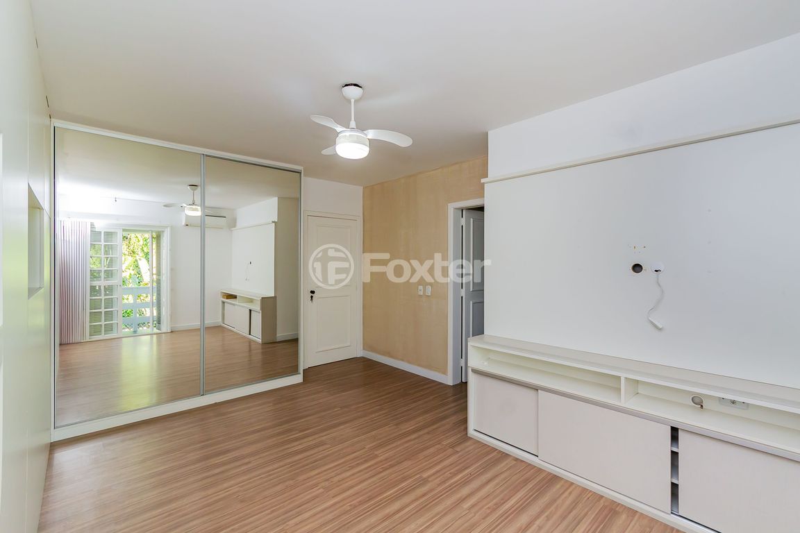 casa sobrado para comprar em Adão Pinheiro da Silva, 525 - foto 23