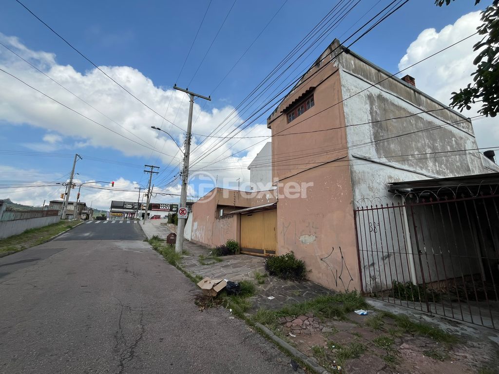 casa sobrado para comprar em VICENTE MONTEGGIA, 1235 - foto 15