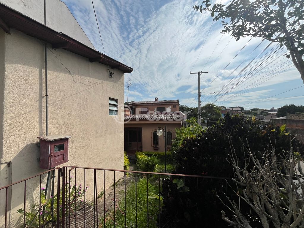 casa sobrado para comprar em VICENTE MONTEGGIA, 1235 - foto 7