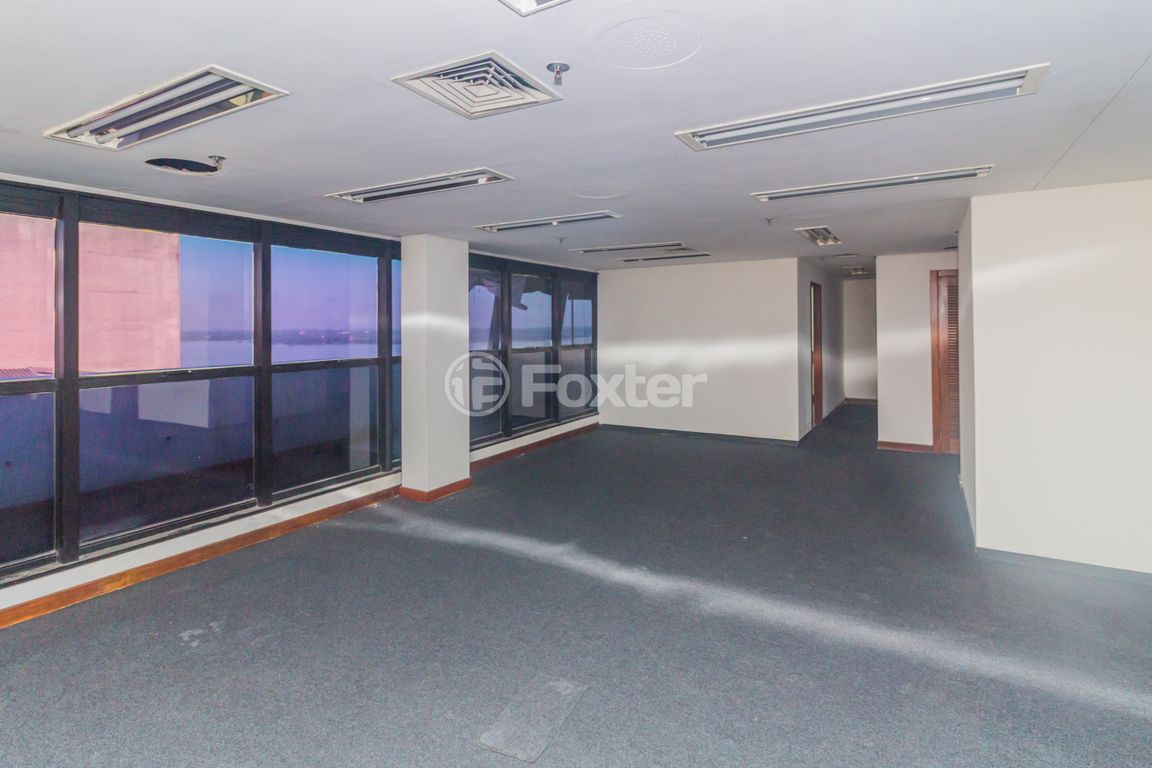 consultorio sala conjunto para comprar em JULIO DE CASTILHOS, 132 - foto 20
