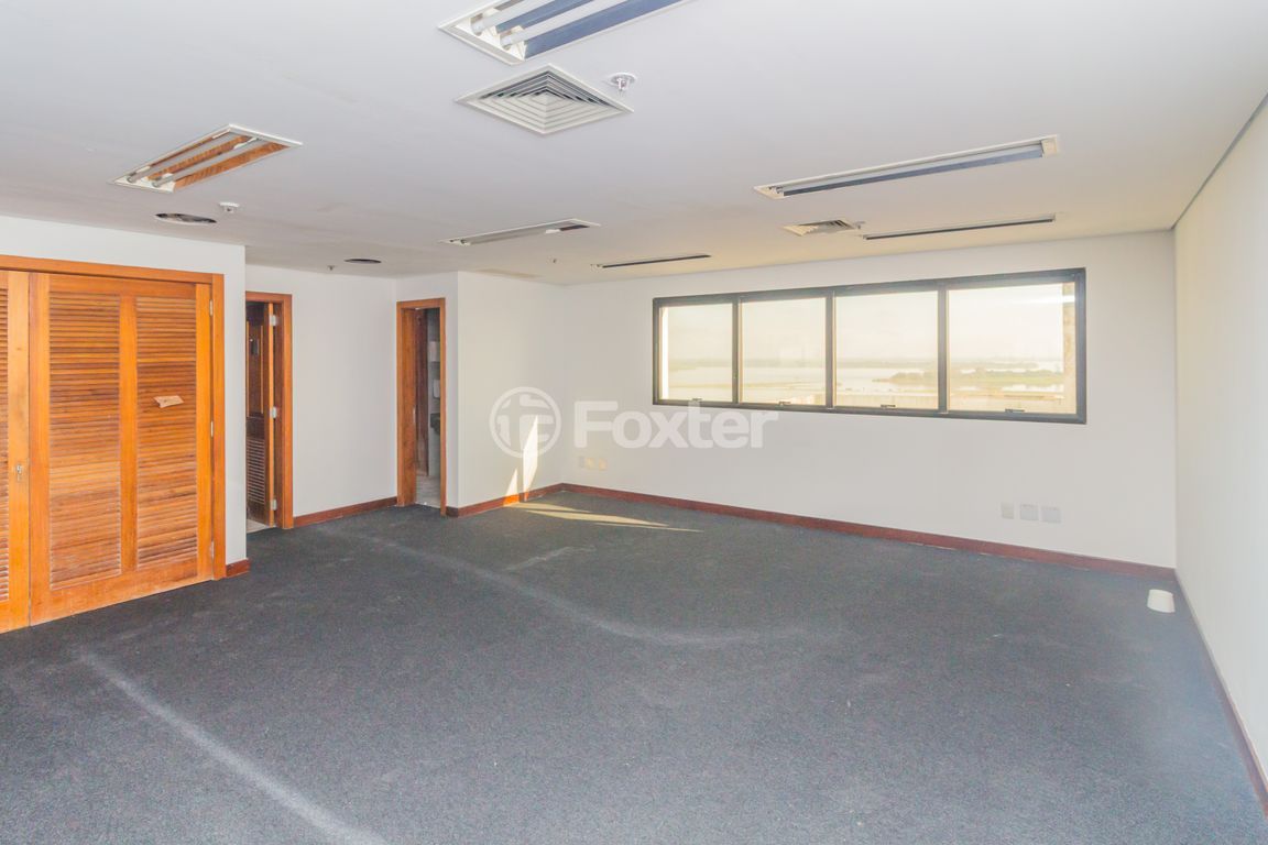 consultorio sala conjunto para comprar em JULIO DE CASTILHOS, 132 - foto 25