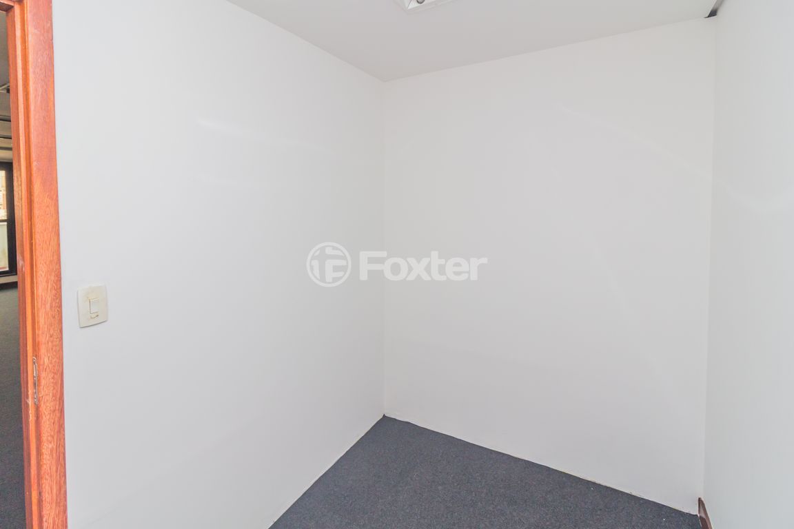 consultorio sala conjunto para comprar em JULIO DE CASTILHOS, 132 - foto 49
