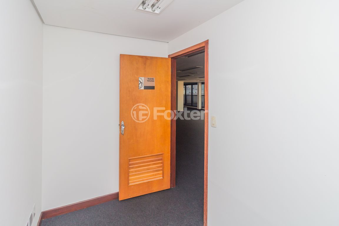 consultorio sala conjunto para comprar em JULIO DE CASTILHOS, 132 - foto 50