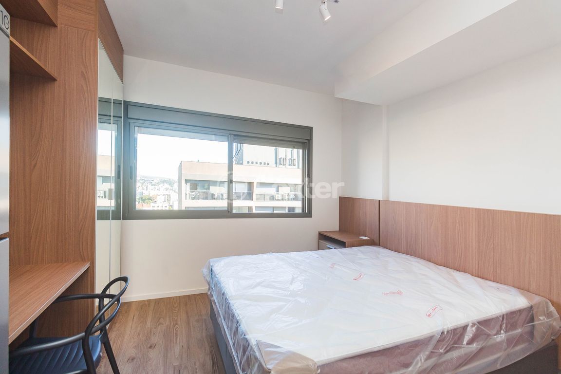 Studio/Kitnet/JK para comprar em Rio Branco, Porto Alegre - foto 1