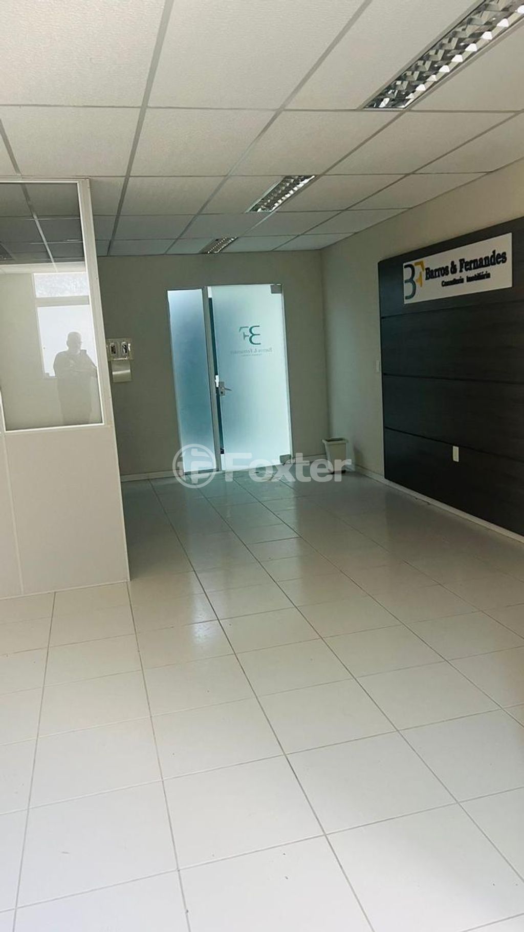 consultorio sala conjunto para comprar em Prefeito Ary Tubbs, 590 - foto 8
