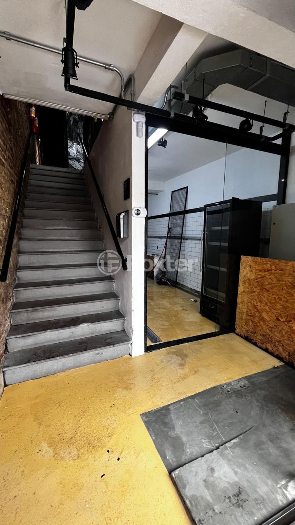 loja ponto comercial para comprar em General Portinho, 245 - foto 40