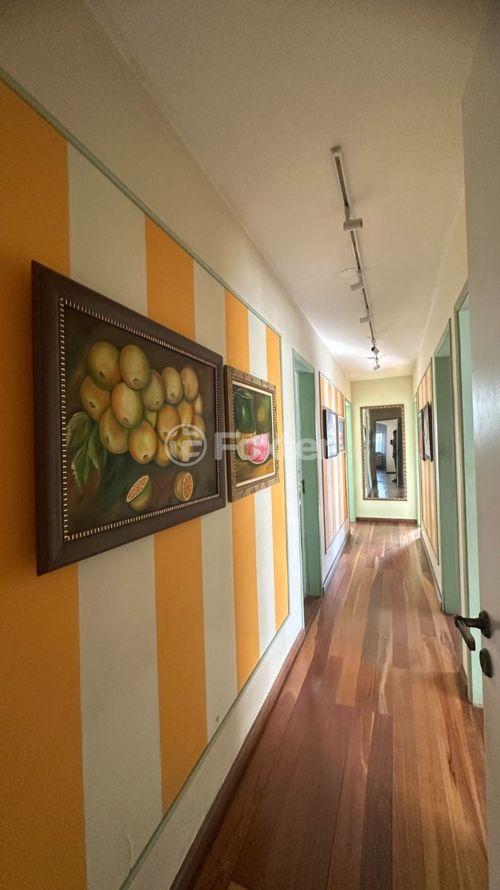 casa sobrado para comprar em Doutor Osvaldo Degrazia, 270 - foto 18