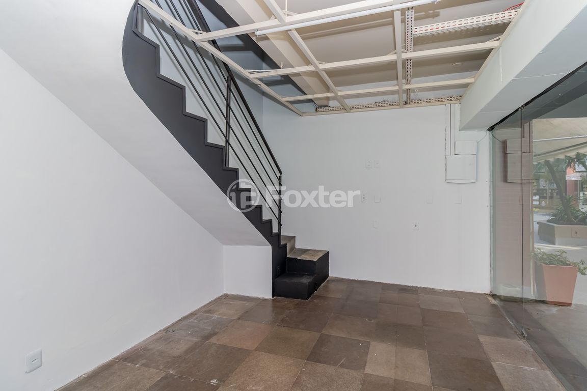 loja ponto comercial para comprar em VINTE E QUATRO DE OUTUBRO, 435 - foto 12