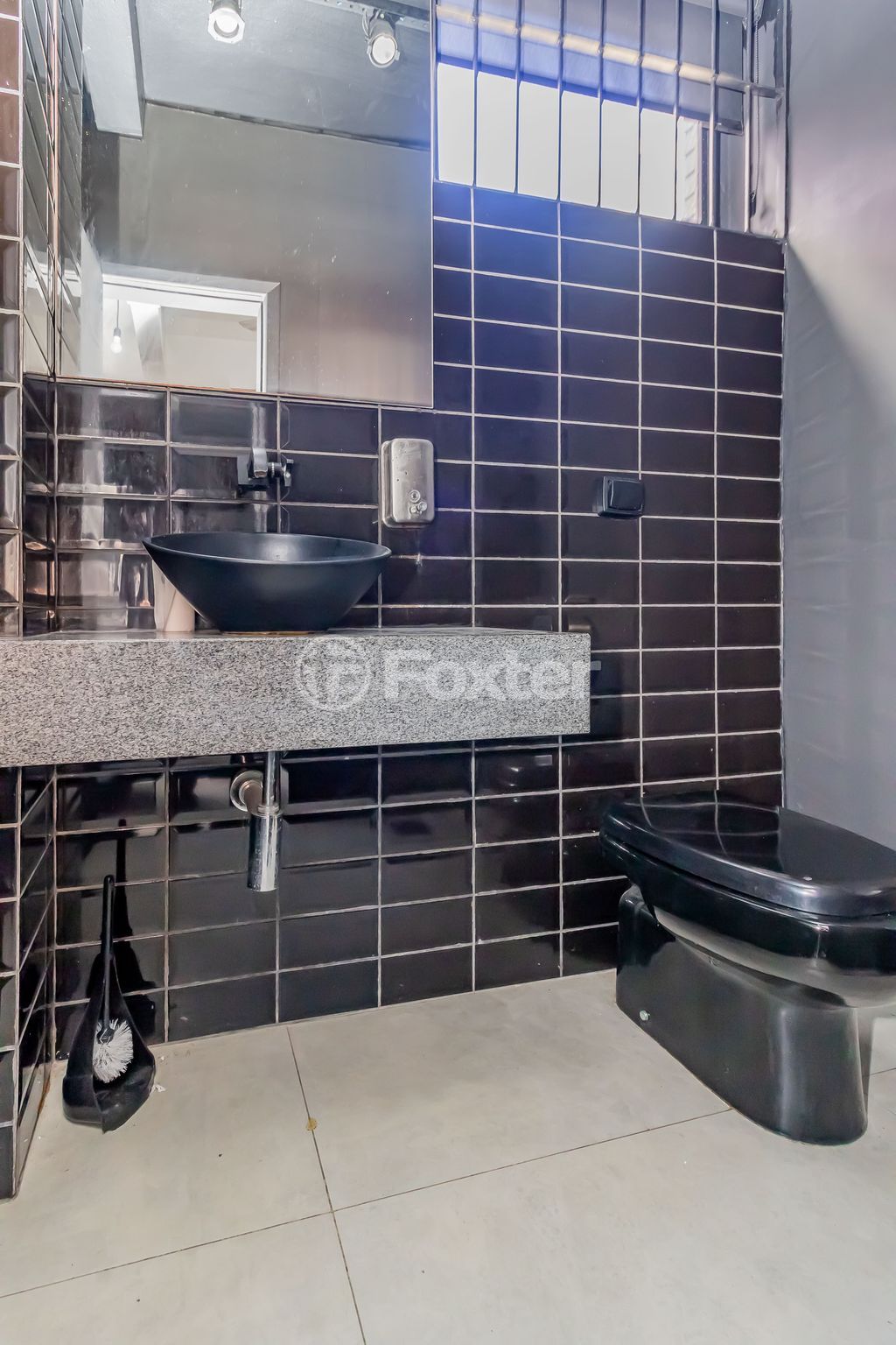 loja ponto comercial para comprar em VINTE E QUATRO DE OUTUBRO, 435 - foto 20