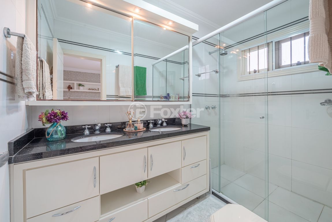 casa sobrado para comprar em Maestro Salvador Campanella, 364 - foto 31