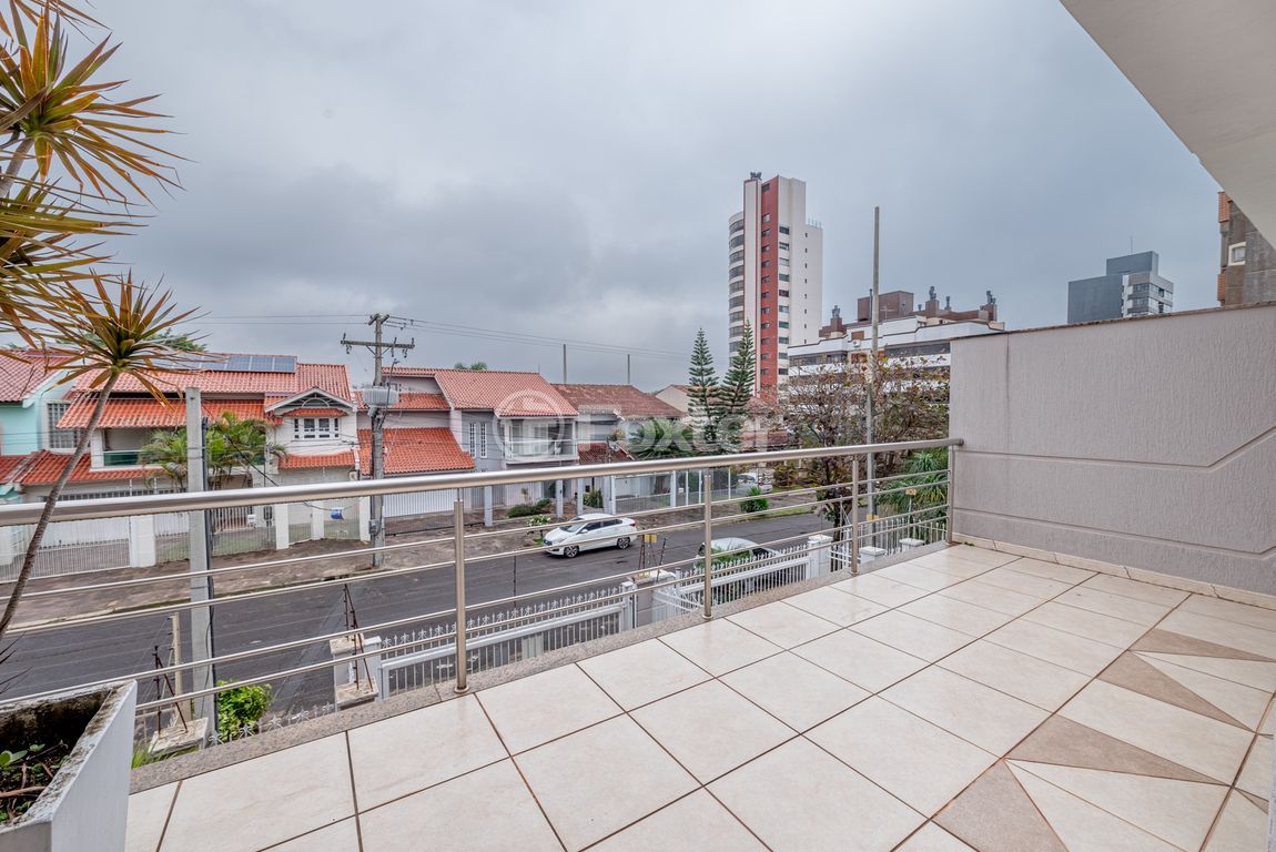casa sobrado para comprar em Maestro Salvador Campanella, 364 - foto 29