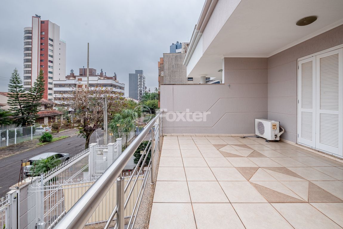 casa sobrado para comprar em Maestro Salvador Campanella, 364 - foto 27