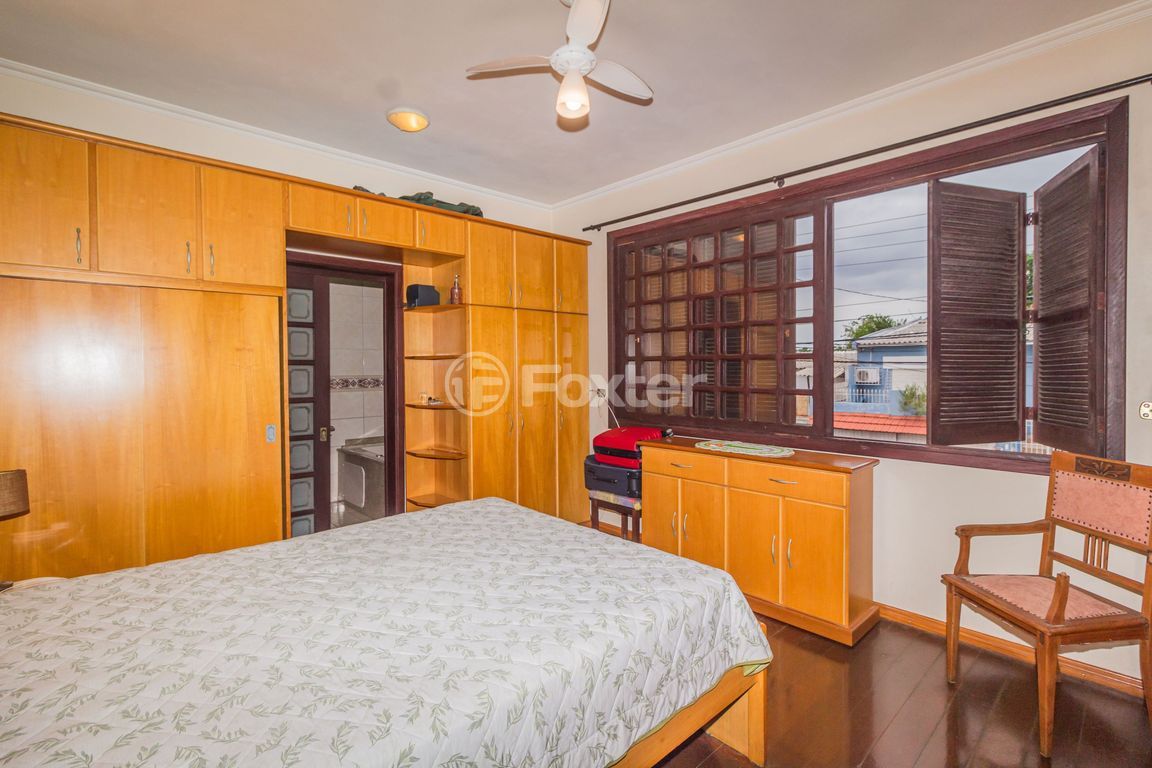 casa sobrado para comprar em Coronel Aparício Borges, Porto Alegre - foto 1
