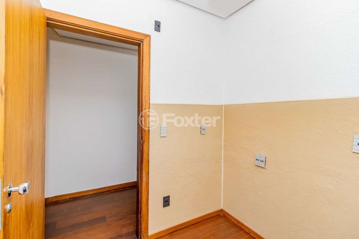 consultorio sala conjunto para comprar em Miguel Tostes, 647 - foto 15