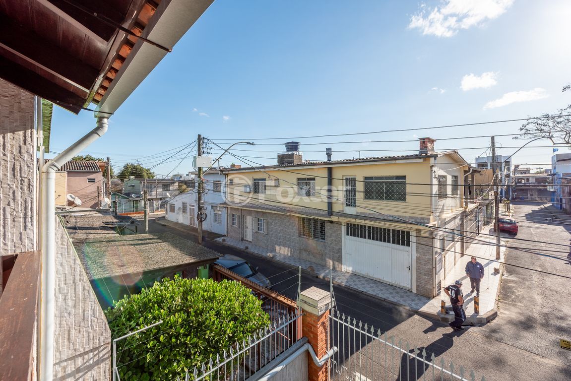 casa sobrado para comprar em Ary Malmann Saldanha, 37 - foto 15