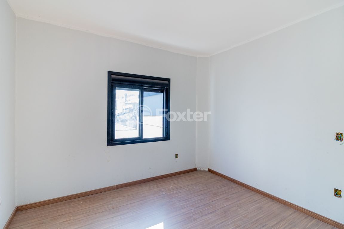 casa sobrado para comprar em Ivo Walter Kern, 240 - foto 18