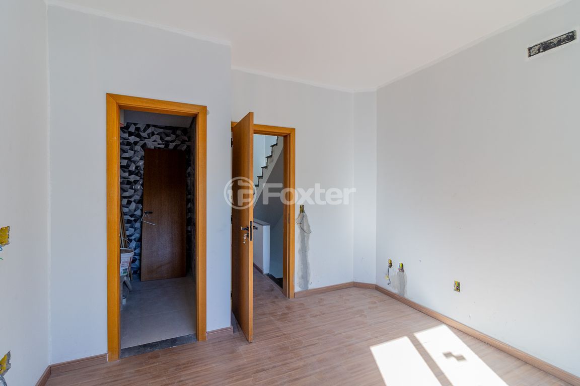 casa sobrado para comprar em Ivo Walter Kern, 240 - foto 22