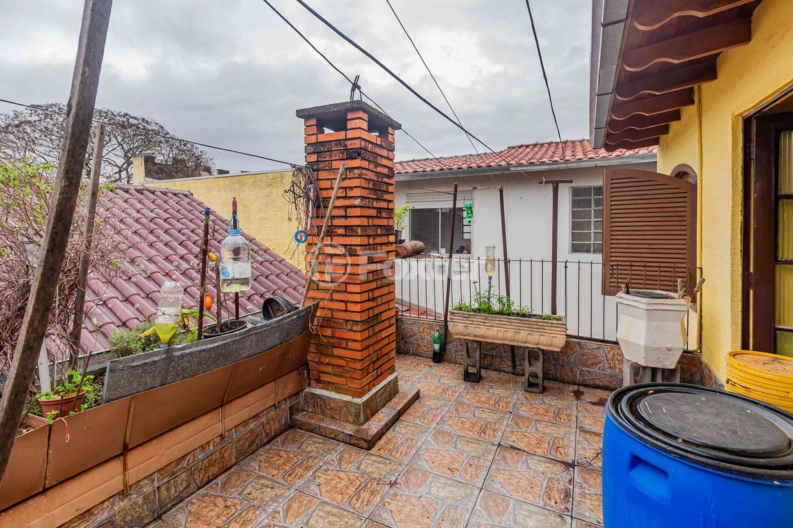 casa sobrado para comprar em Alcides S. Severiano, 130 - foto 29