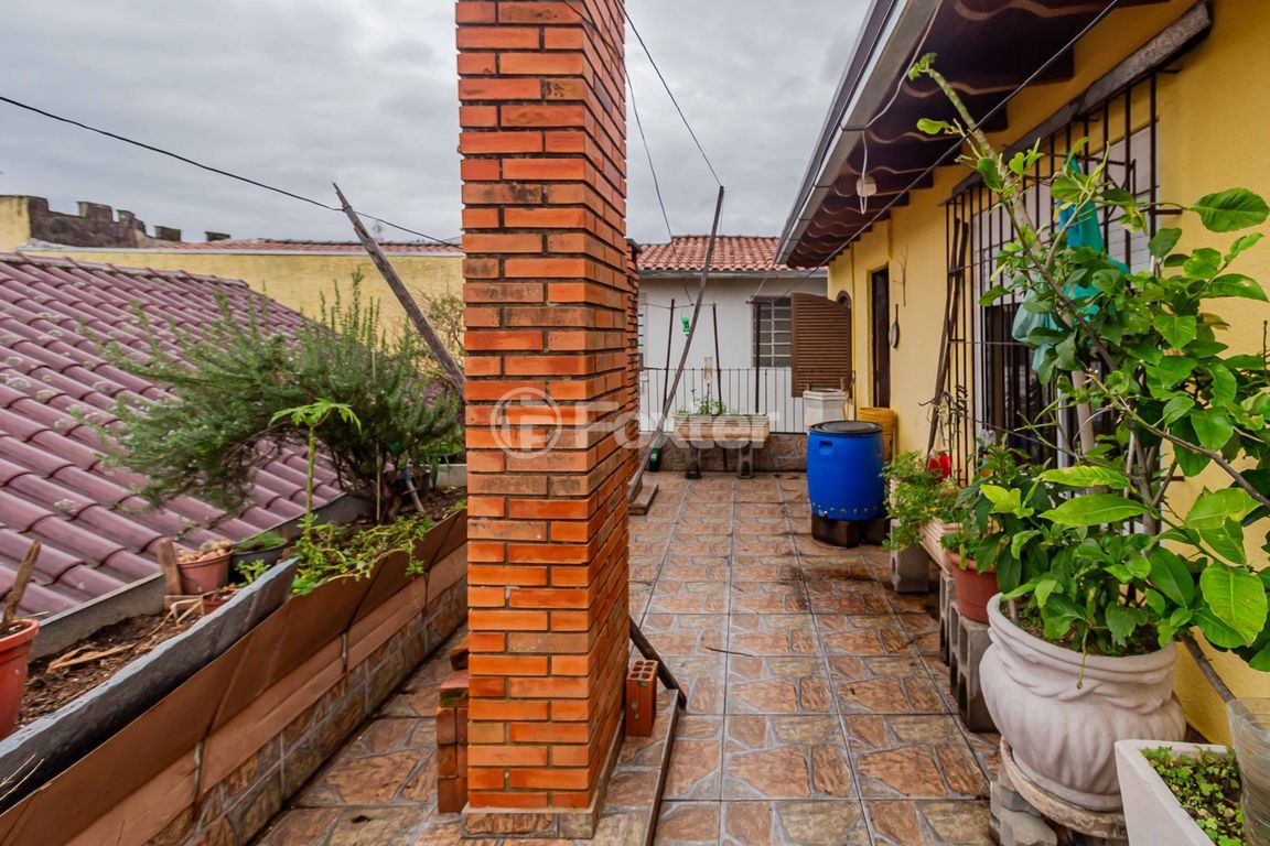casa sobrado para comprar em Alcides S. Severiano, 130 - foto 33