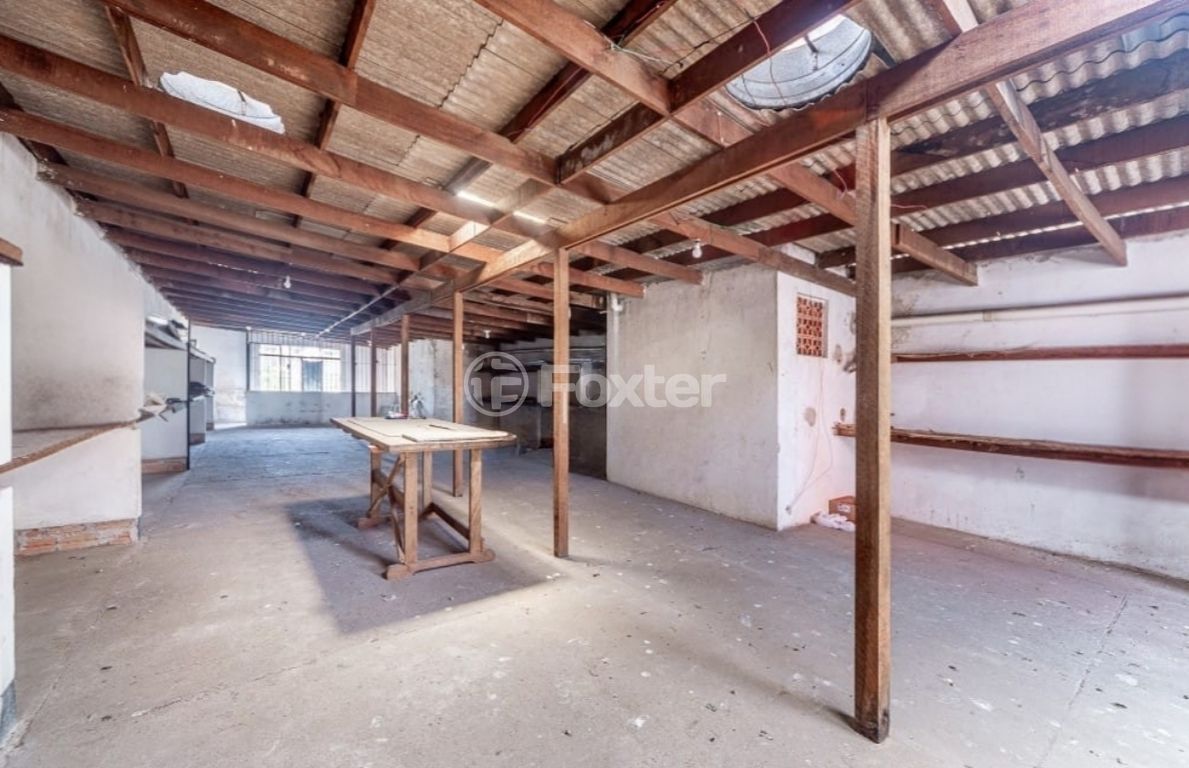 Prédio para comprar em Doutor Ramiro D'Ávila, 126 - foto 9