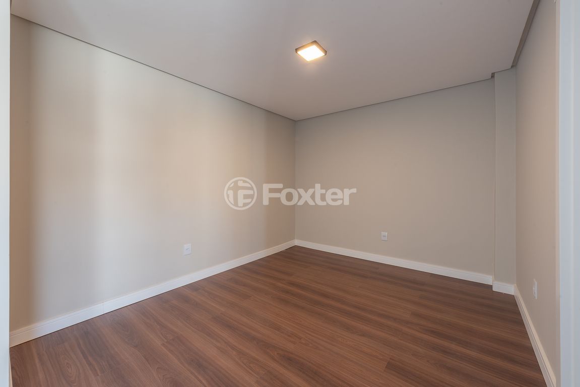 Casa em condominio para comprar em Théo Benevenuto, 182 - foto 30