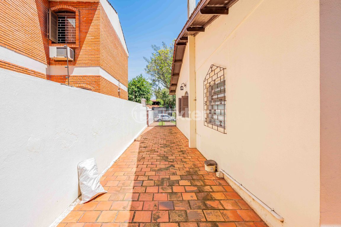 casa sobrado para comprar em dos Guenoas, 880 - foto 35
