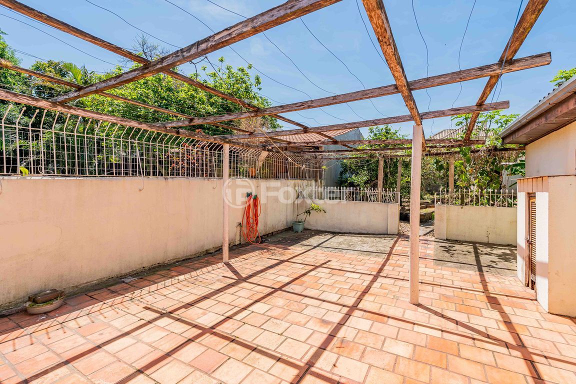 casa sobrado para comprar em dos Guenoas, 880 - foto 37