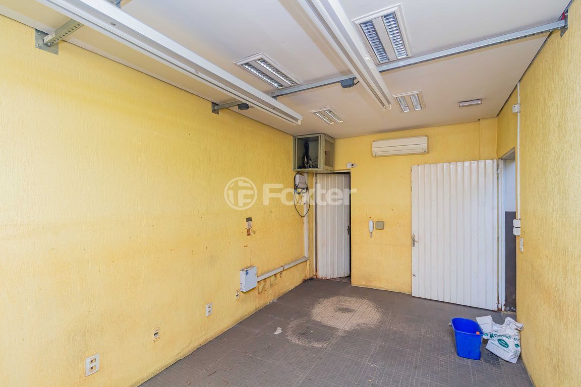 galpao deposito pavilhao para comprar em Conselheiro Travassos, 602 - foto 28