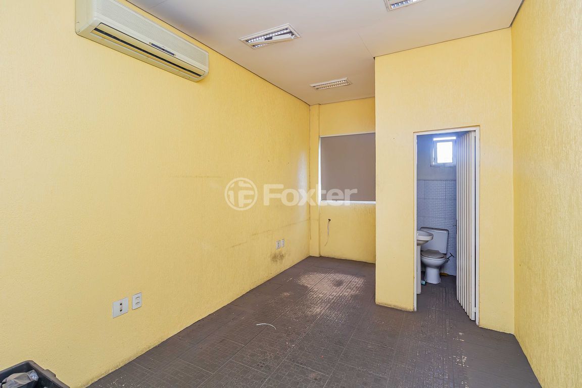 galpao deposito pavilhao para comprar em Conselheiro Travassos, 602 - foto 32