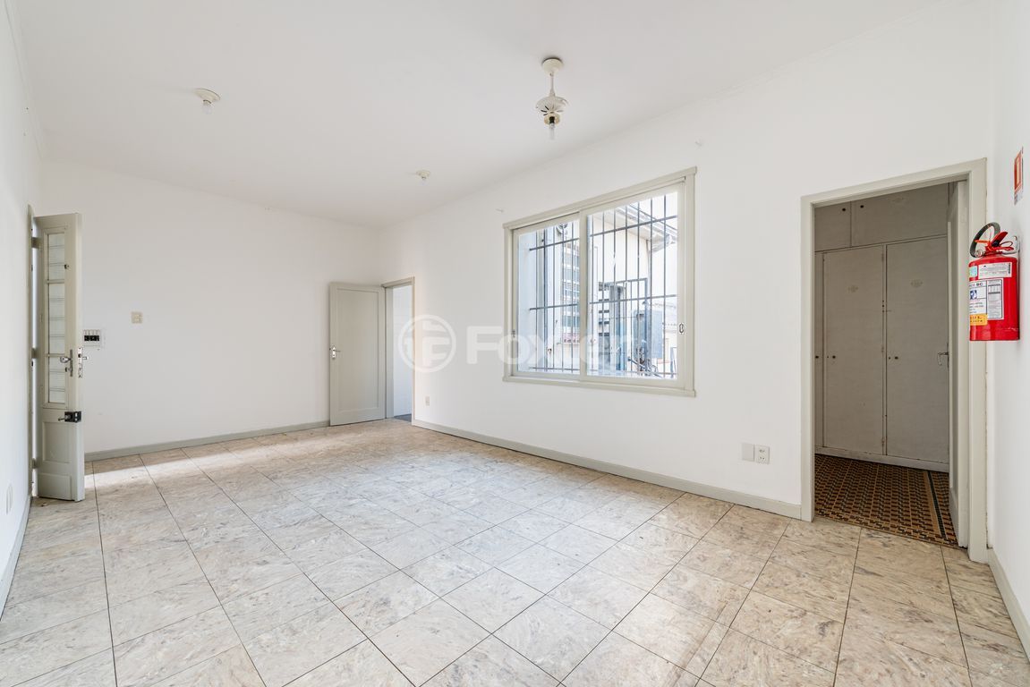 casa sobrado para comprar em Venâncio Aires, 711 - foto 13