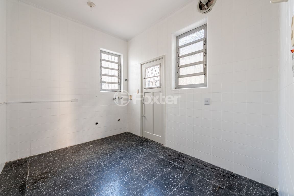 casa sobrado para comprar em Venâncio Aires, 711 - foto 19