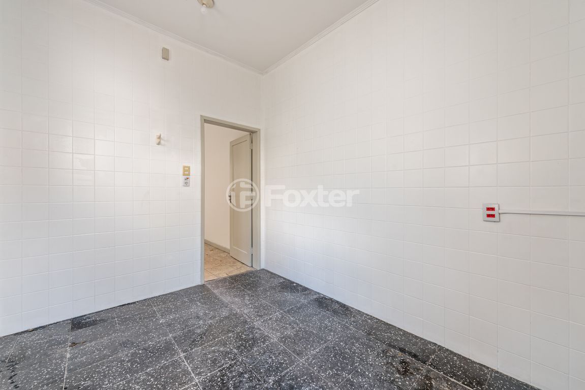 casa sobrado para comprar em Venâncio Aires, 711 - foto 18