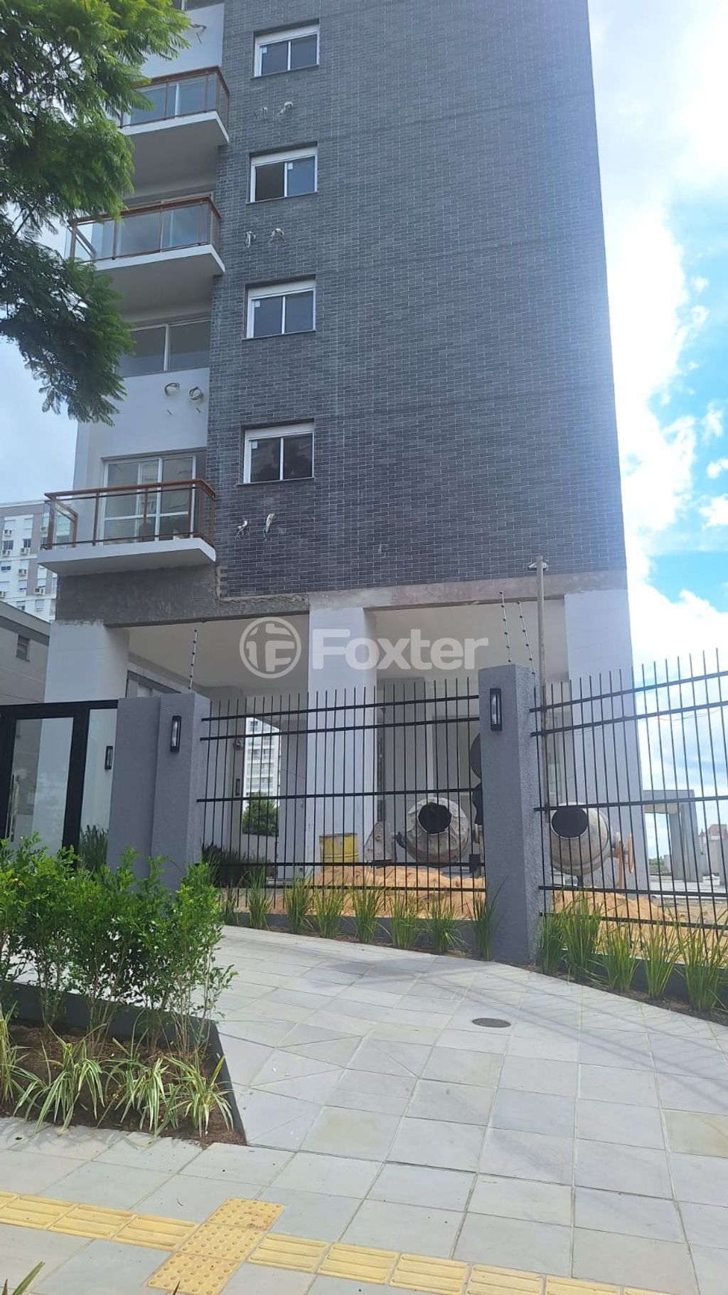 Apartamento para comprar em Vila Ipiranga, Porto Alegre - foto 1