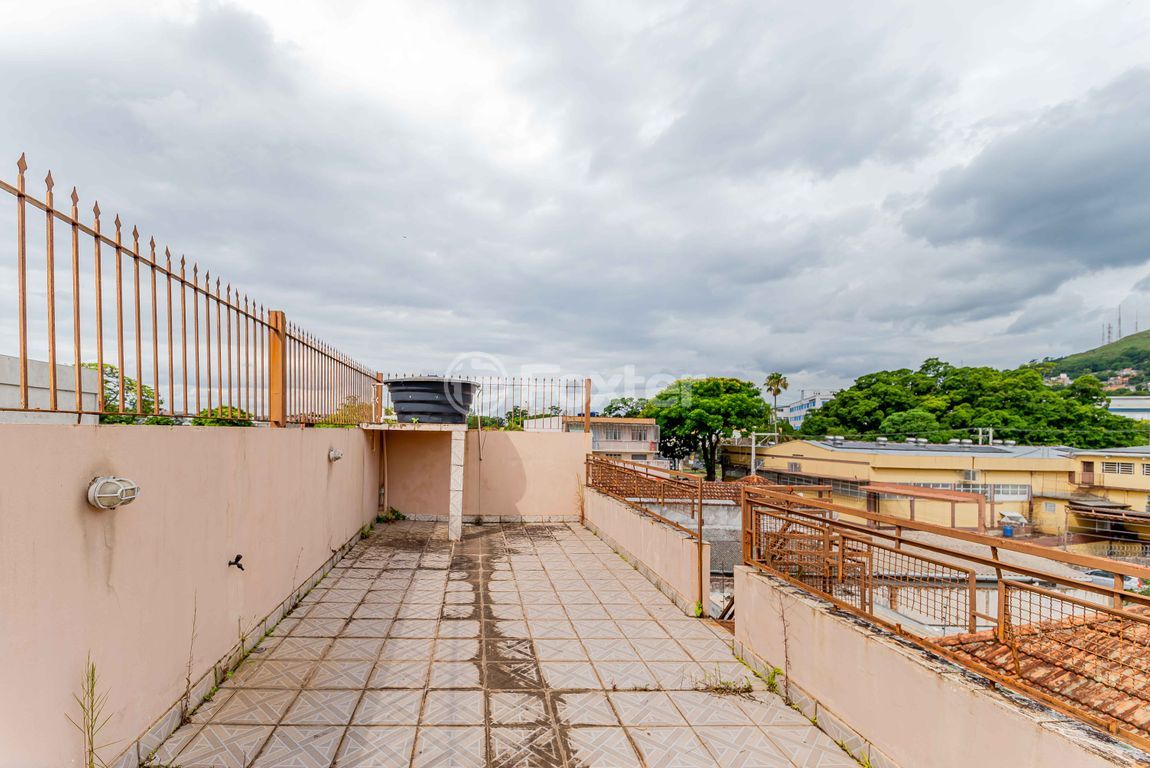 casa sobrado para comprar em Bibiano de Almeida, 190 - foto 89