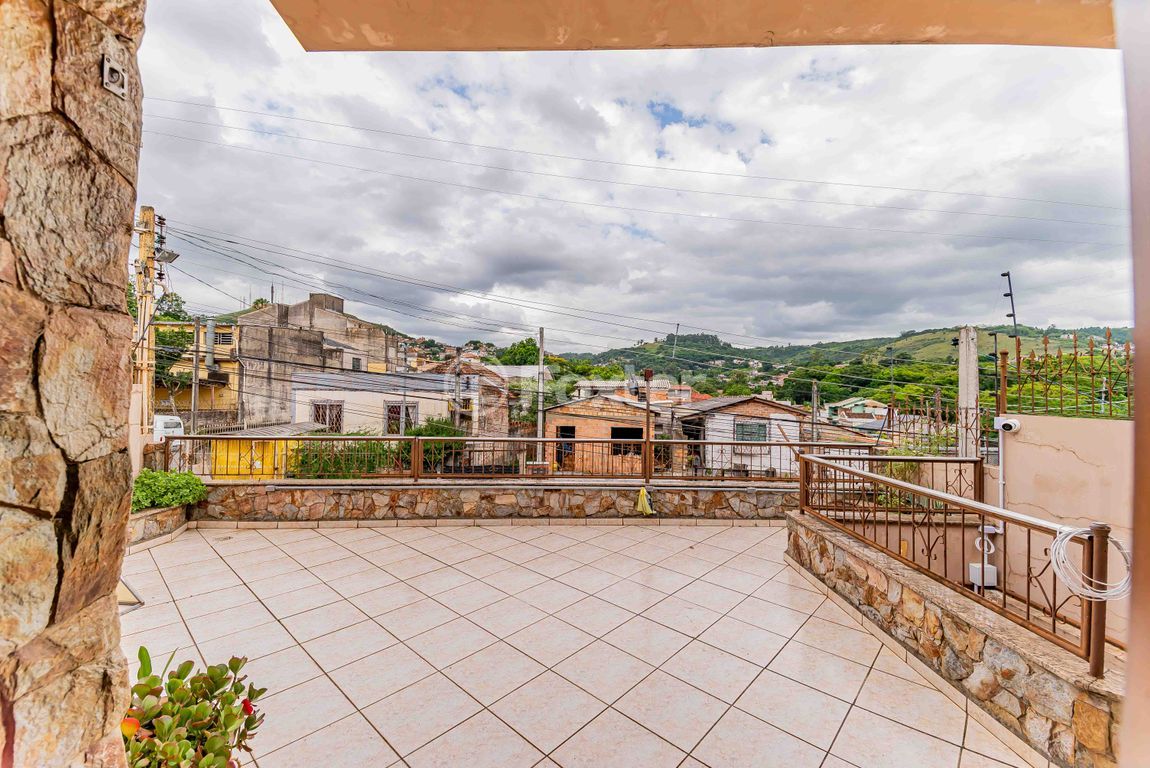 casa sobrado para comprar em Bibiano de Almeida, 190 - foto 5