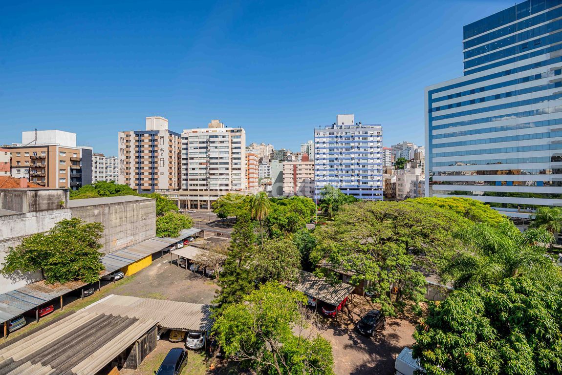 Apartamento para comprar em Sarmento Leite, 781 - foto 19