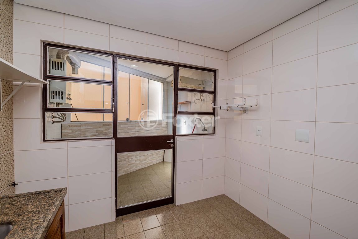 Apartamento para comprar em Sarmento Leite, 781 - foto 27