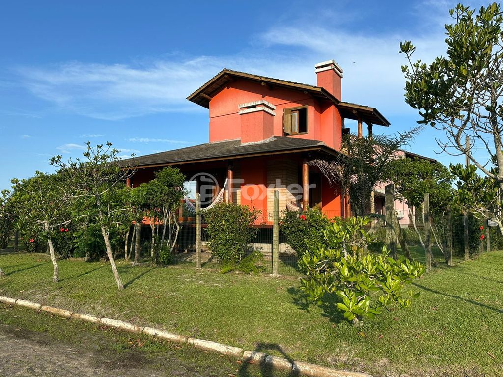 casa sobrado para comprar em Itapeva Norte (3º Distrito), Torres - foto 1