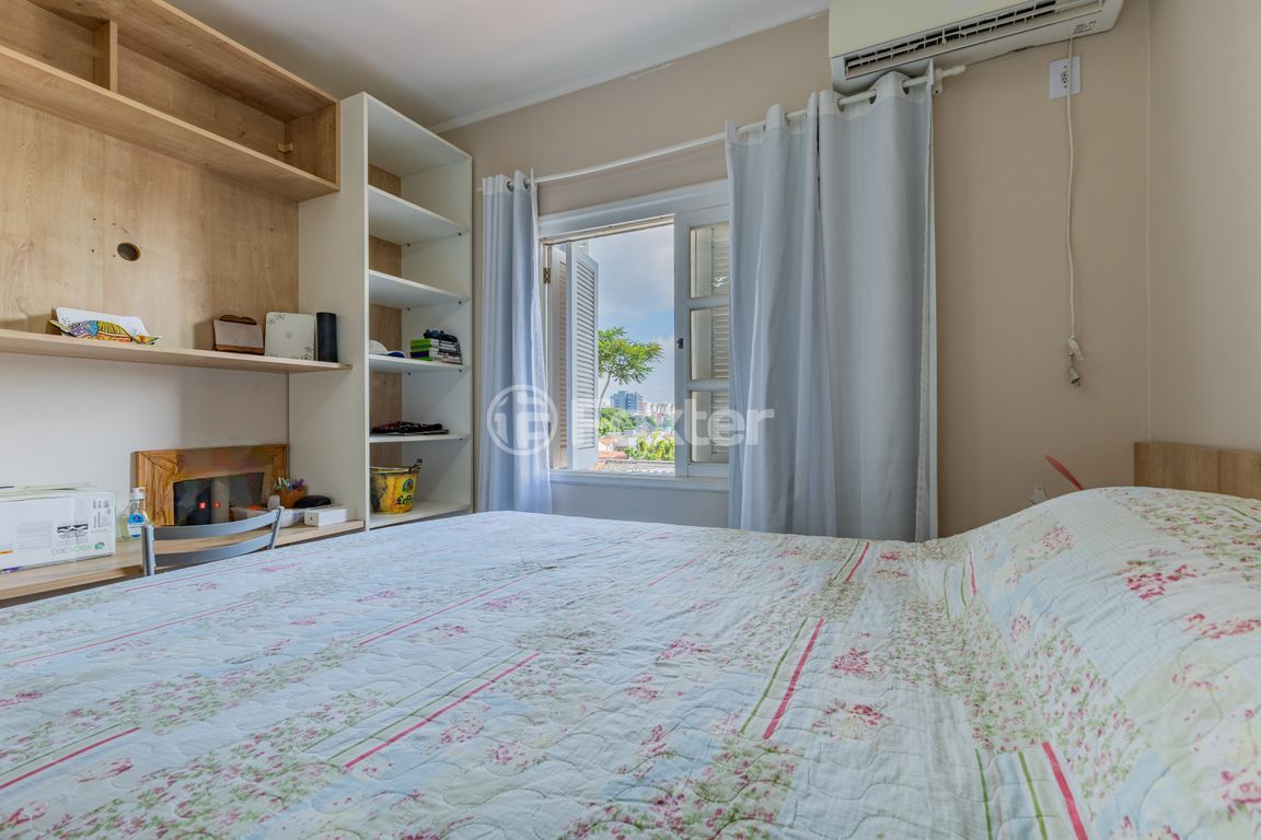 casa sobrado para comprar em Heitor Manganelli, 260 - foto 27