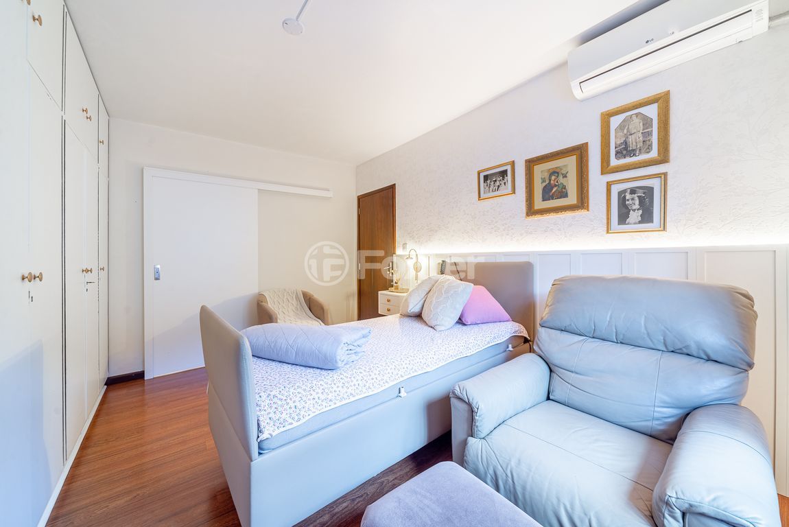 casa sobrado para comprar em Doutor Jorge Fayet, 735 - foto 15