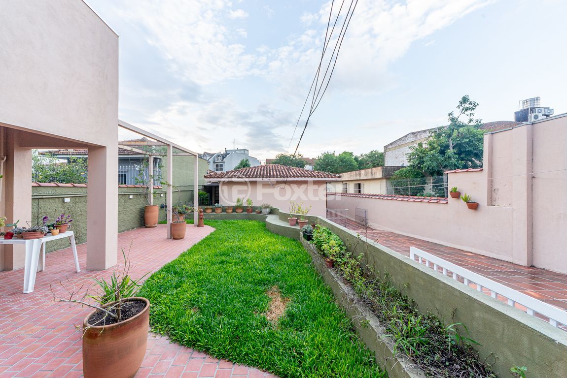 casa sobrado para comprar em Doutor Jorge Fayet, 735 - foto 22
